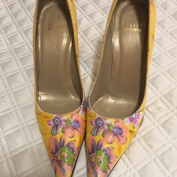 STUART WEITZMAN - Picture 1 of 4